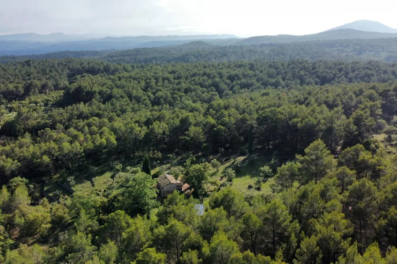 Bastidon Provencal Off-Grid Apartment Salernes