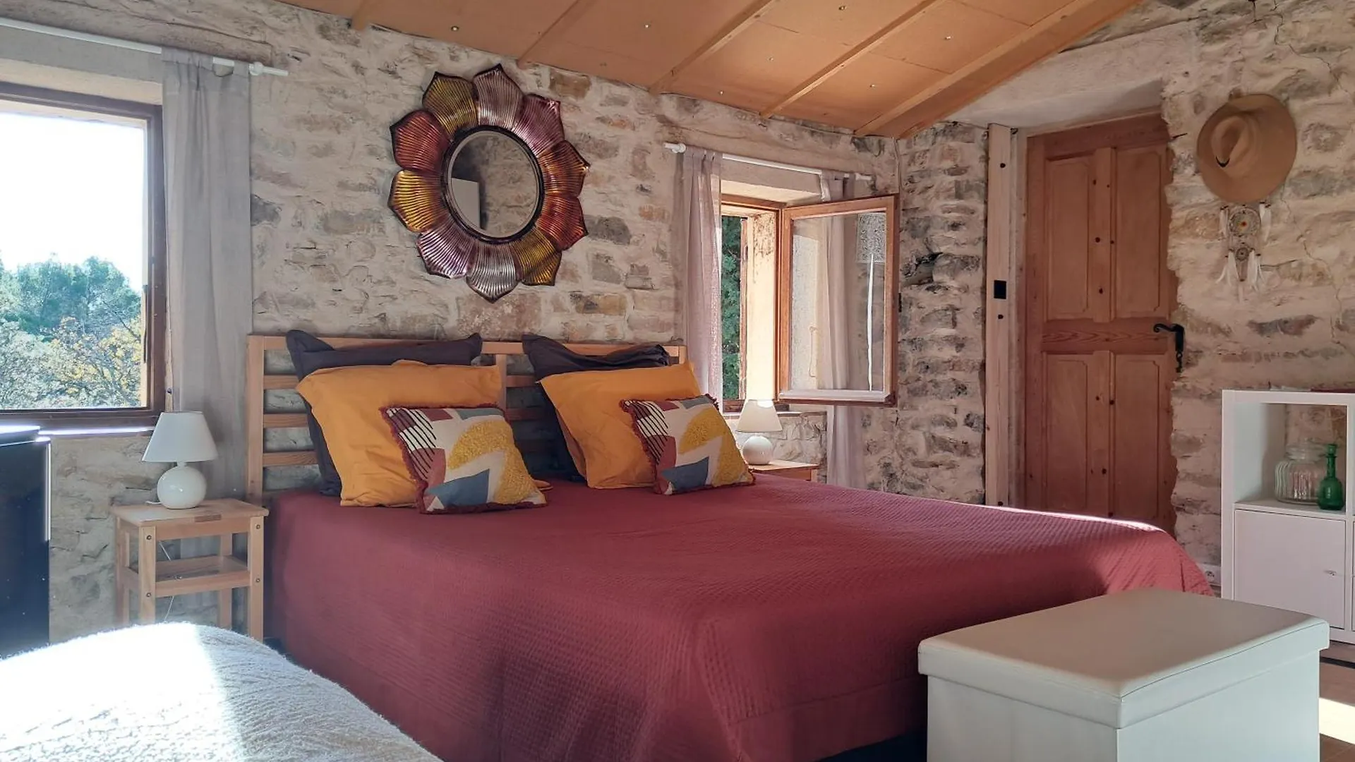 Bastidon Provencal Off-Grid Apartment Salernes 0*,  France